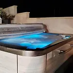 Le Bleu Du Sud ゲストハウス 3*
